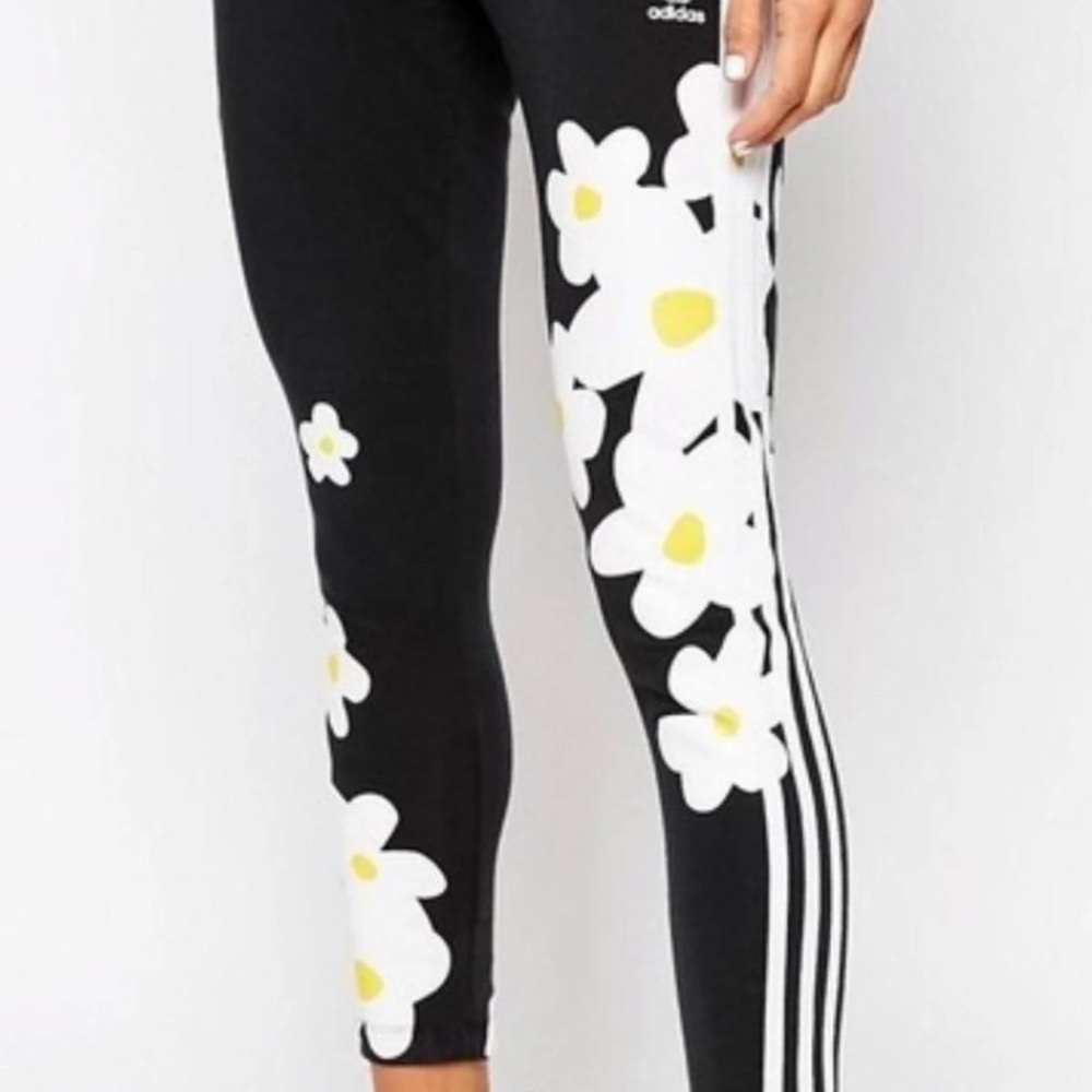 Adidas pharrell daisy leggings